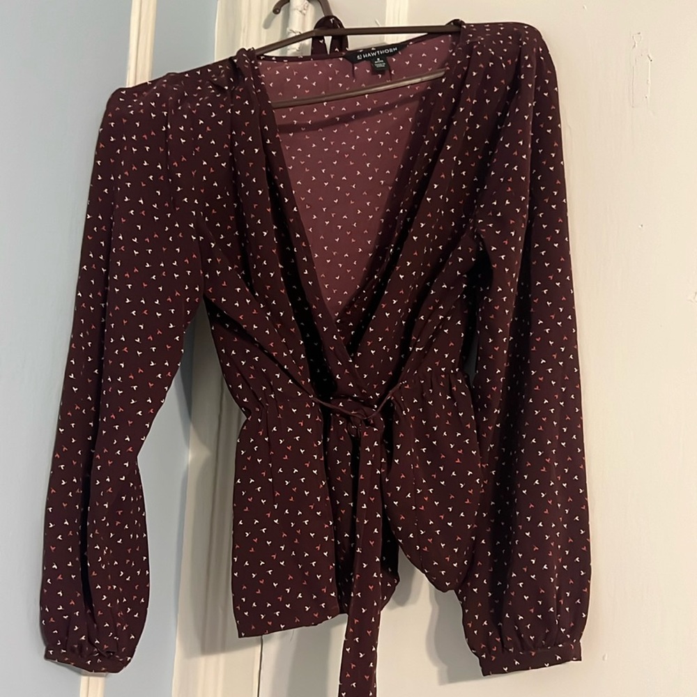🎉 maroon wrap blouse